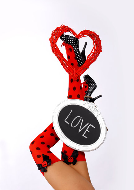 红色美腿图片下载