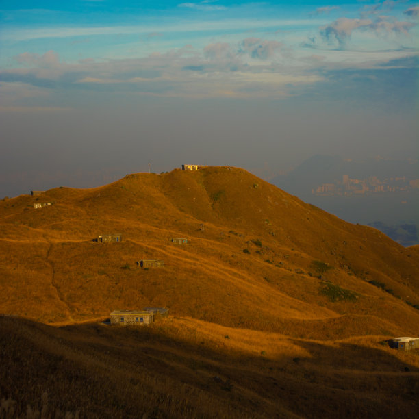山上的小木屋图片下载