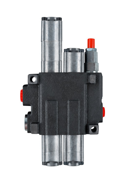 拖拉机的两节液压分配器在孤立的白色背景上图片下载