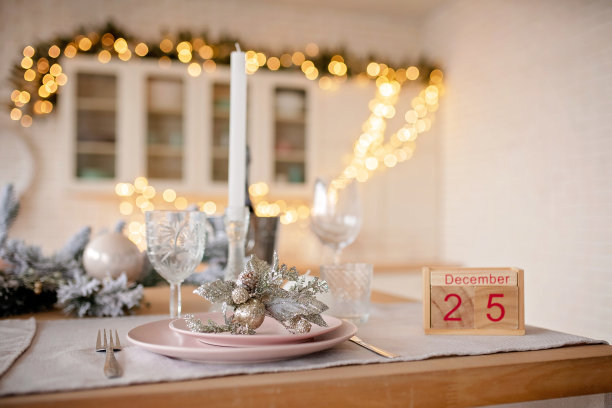 圣诞背景用木版日历以12月25日为日期图片下载