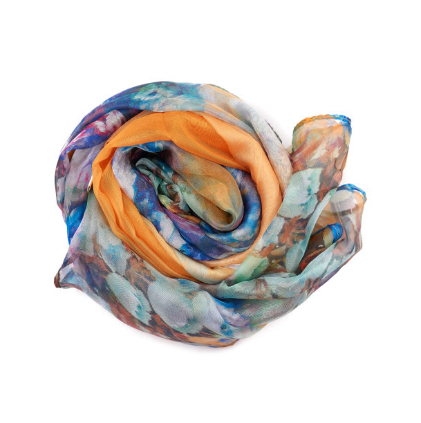 丝巾孤立在白色背景上。图片下载