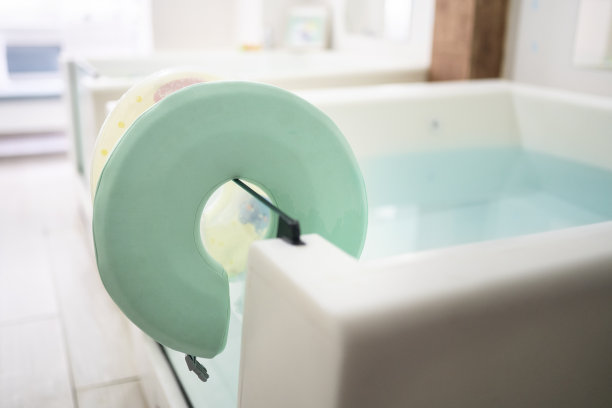 婴儿水疗图片下载