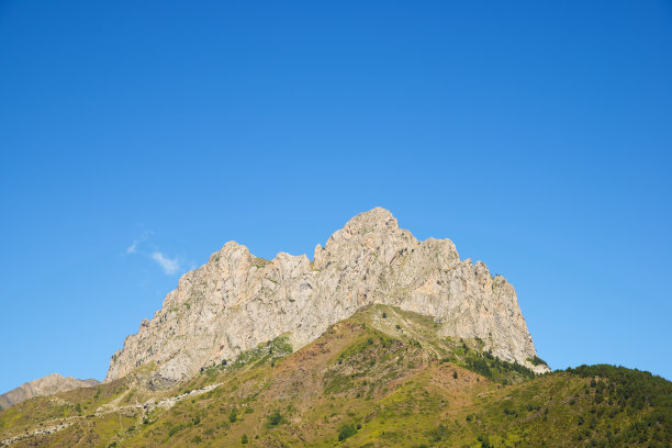 庇里牛斯山图片下载