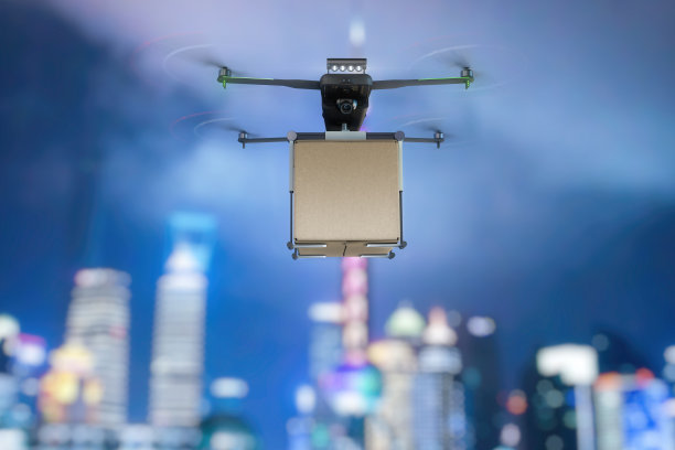 一架飞行中的无人机运输货物，混合媒体图片下载