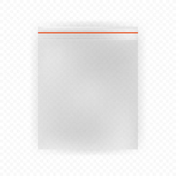 真实的塑料袋上的白色背景。图片下载