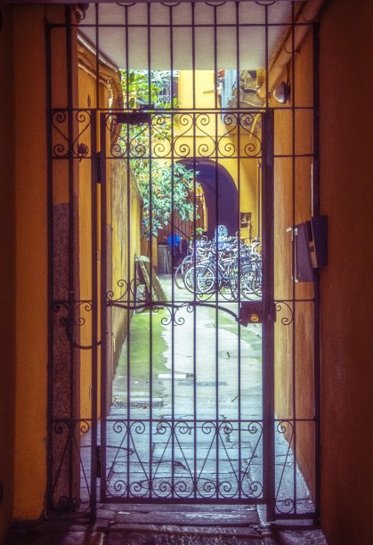 意大利米兰的古老入口图片下载