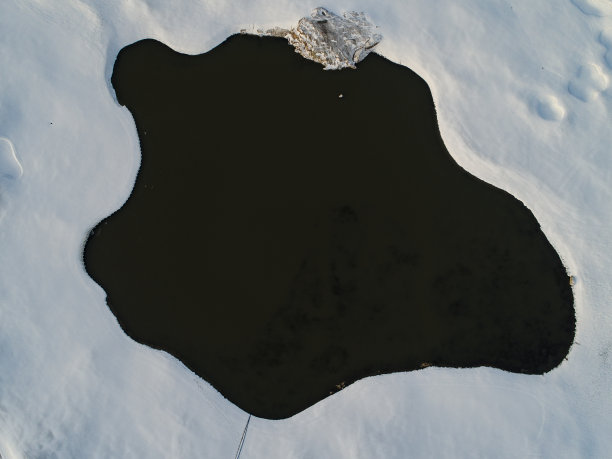 湖的鸟瞰图图片下载