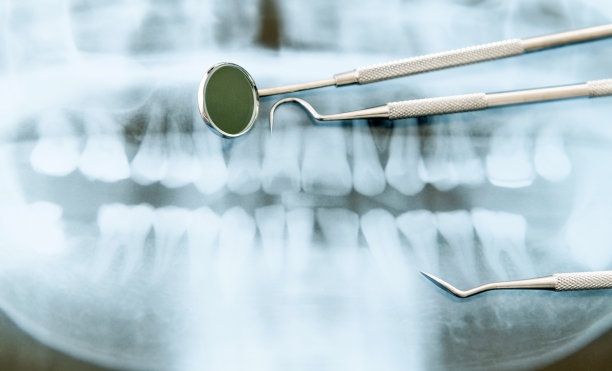 牙科x光和工具背景图片下载