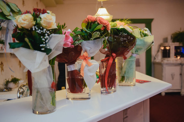 新娘手中的花束图片下载