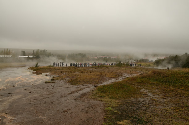 Konungshver间歇泉游客- 2图片下载