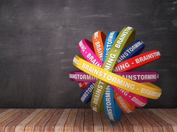 圆形丝带与头脑风暴字在黑板背景- 3D渲染图片下载