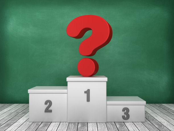 讲台与问号在黑板背景- 3D渲染图片下载