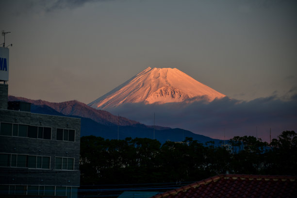 富士山苏醒图片下载