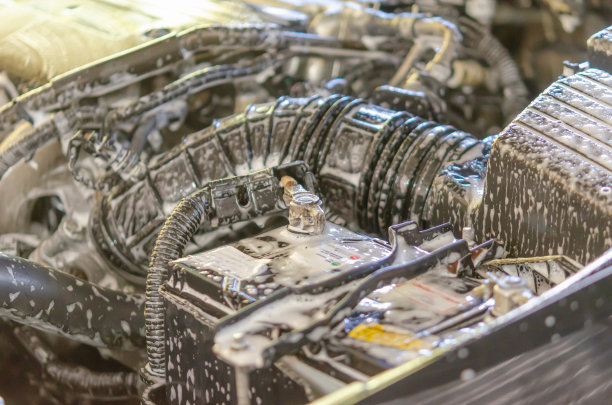 汽车发动机清洗图片下载