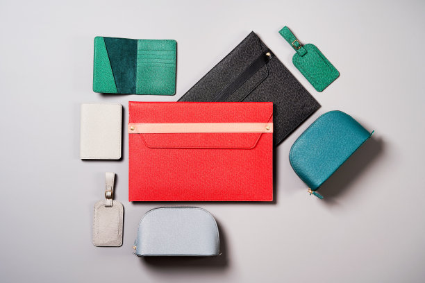 一套手工皮革制品，钥匙持有人戒指，钱包，钱包，记事本，手册图片下载