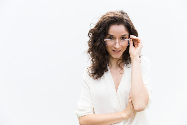 开朗的女性专业调校眼镜图片下载