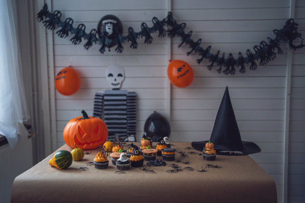 万圣节的装饰准备好了图片下载