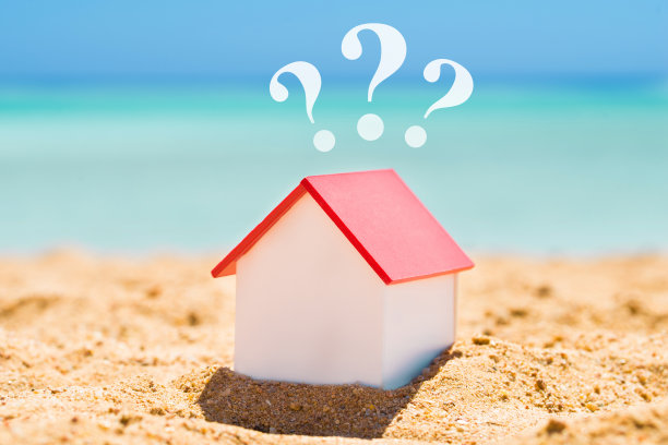 沙滩上的房屋模型图片下载