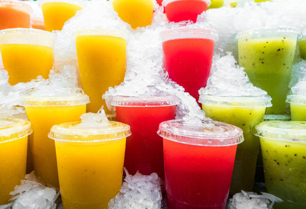 三种不同类型的果汁的特写照片图片下载