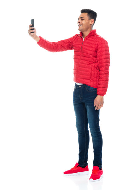 全身/侧视图/侧面视图/一人/一人20-29岁成人英俊的人黑发/短发非洲民族/非洲裔民族男性/青年男子摄影站立/冷静的态度图片下载