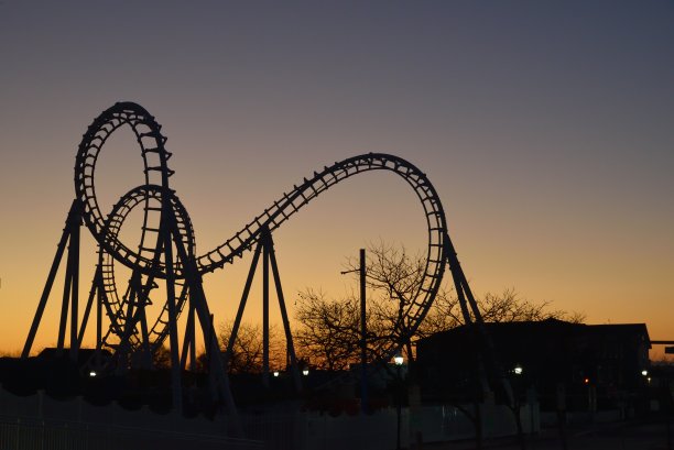 的游乐设施轮廓图片下载