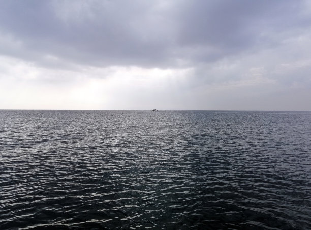 《小抽屉》中的马尔马拉海图片下载