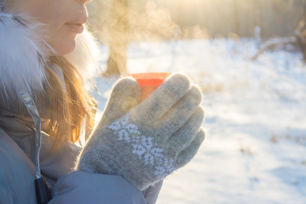 杯子和热饮图片下载