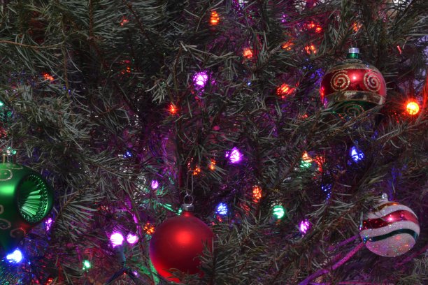 圣诞树的球体图片下载