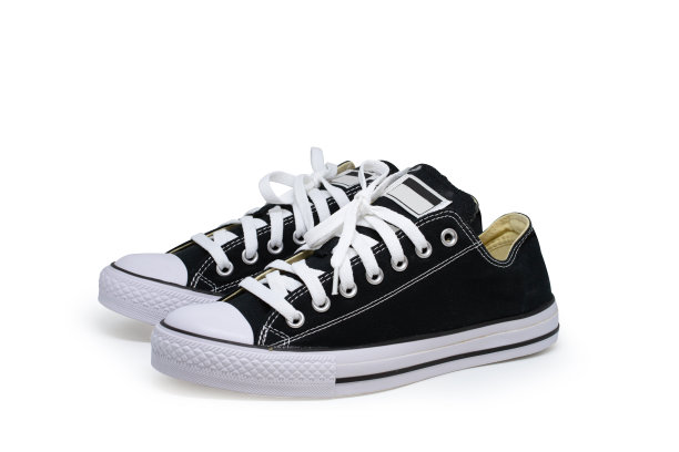 鞋子孤立在白色背景上图片下载