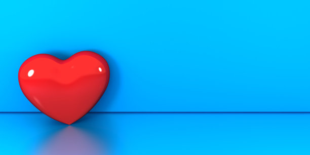 房间里有一颗红心。等待你的爱。图片下载