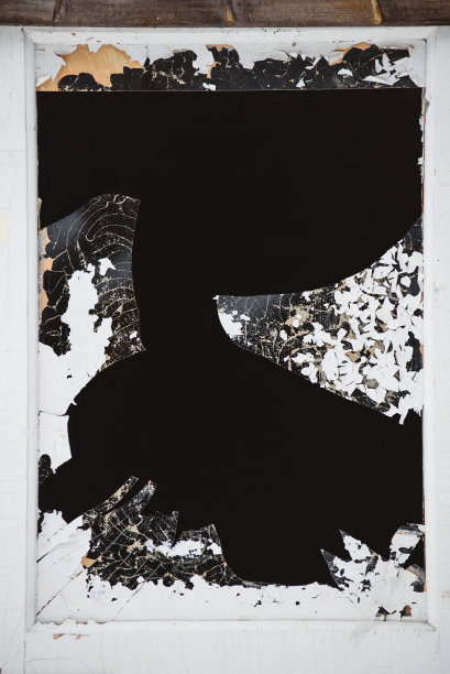 破碎的窗户图片下载