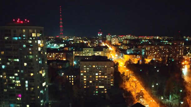 库耶夫，乌克兰夜景城市图片下载