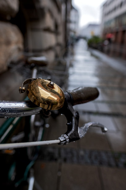 美丽的古董黄铜 自行车铃声图片下载