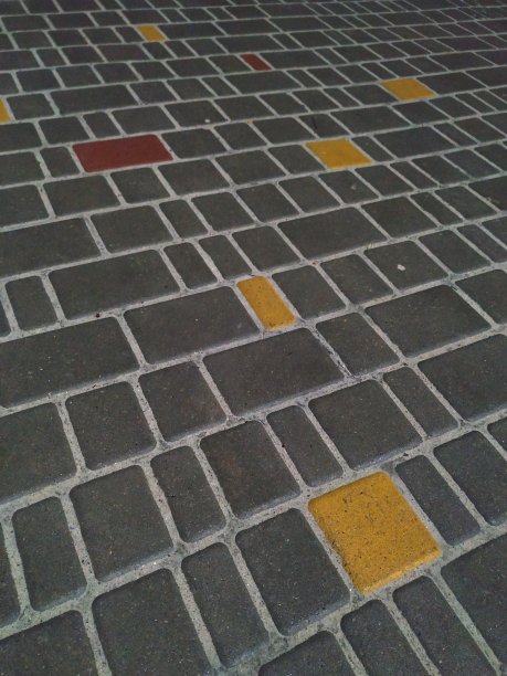 人行道上的角度拍摄图片下载