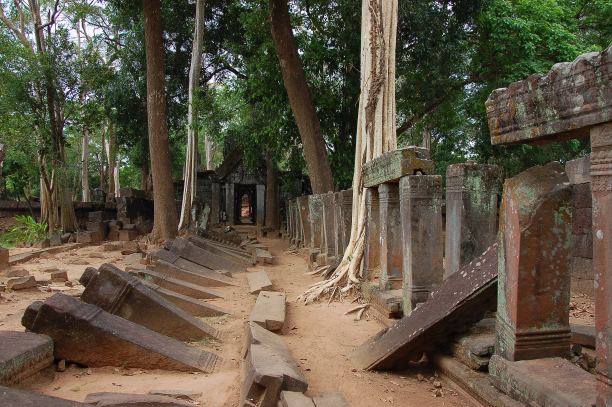 柬埔寨科科寺建筑群风光图片下载