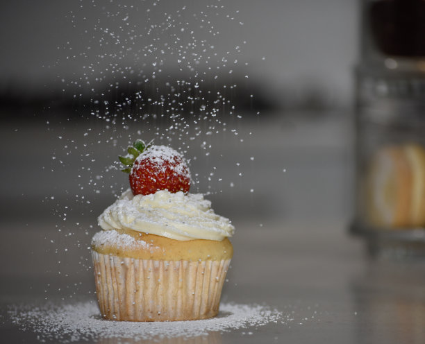 草莓蛋糕图片下载