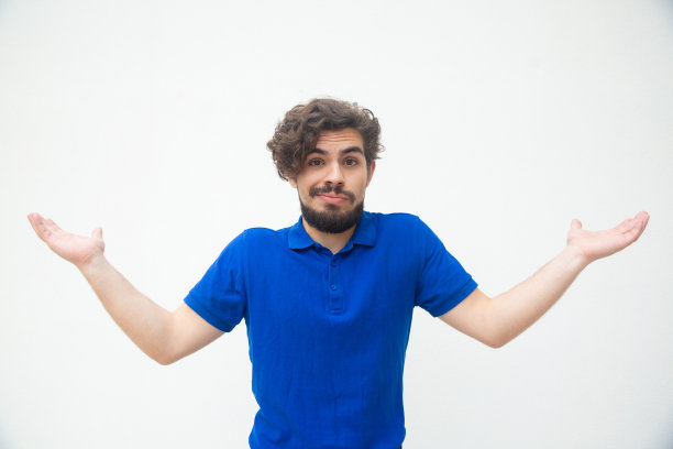 无忧无虑的蠢货耸耸肩，摊开双手图片下载