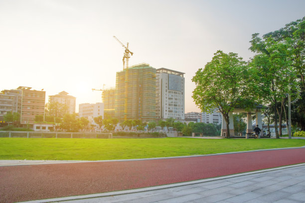 中国广东省江门市福山公园的跑道。图片下载