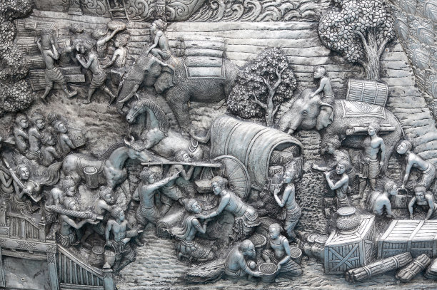 泰国清迈斯里素潘寺的银色浮雕图片下载