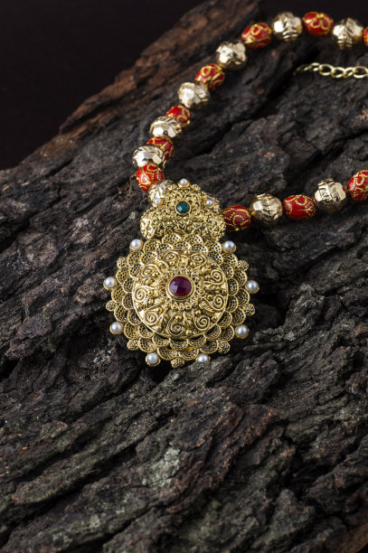 印度传统的珠宝图片下载