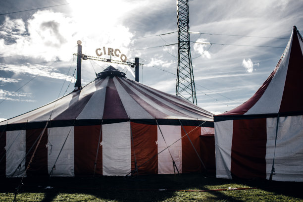 马戏团的帐篷图片下载