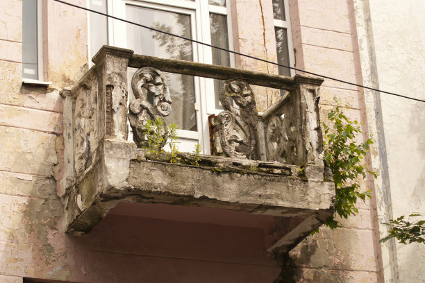 阳台年久失修图片下载