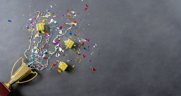 庆祝已经发生的成功，金杯图片下载