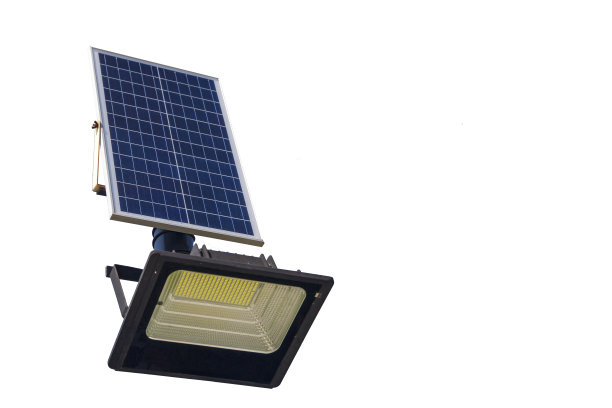 LED灯由太阳能电池充电，环保自主LED路灯投影仪与太阳能电池板白天充电，隔离图片下载