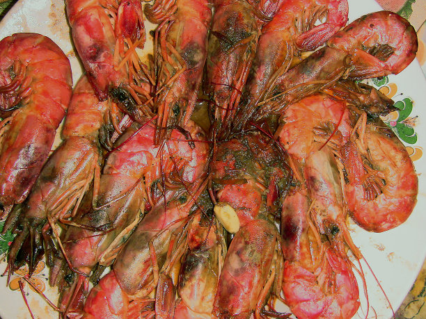 2019年12月24日，意大利那不勒斯:根据那不勒斯的经典食谱，一盘自制的国王对虾。图片下载