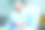 亚洲老年妇女或老年妇女病人坐在病床上护理病房的希望和等待她的亲人图片下载