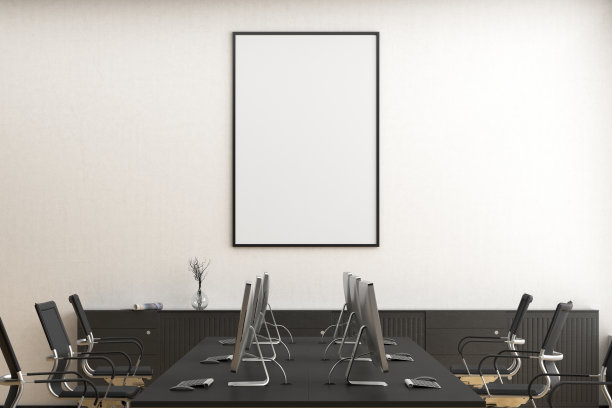 空白海报模拟在墙上的办公室内部图片下载