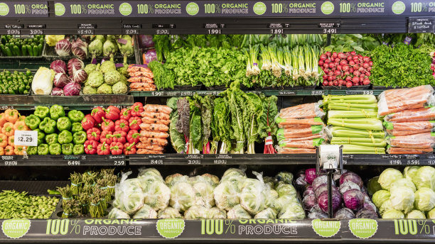 杂货店里的有机农产品图片下载