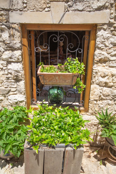 塞浦路斯一个山村的窗户图片下载