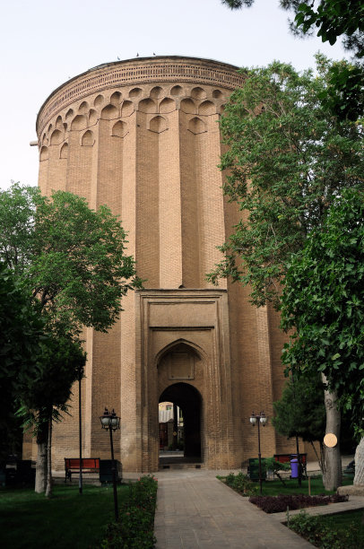 伊朗德黑兰伟大的塞尔柱统治者图格鲁勒·贝伊陵墓图片下载